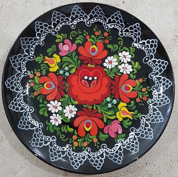 Vintage Bulgarian Pottery Plate - Picture 8 of 8